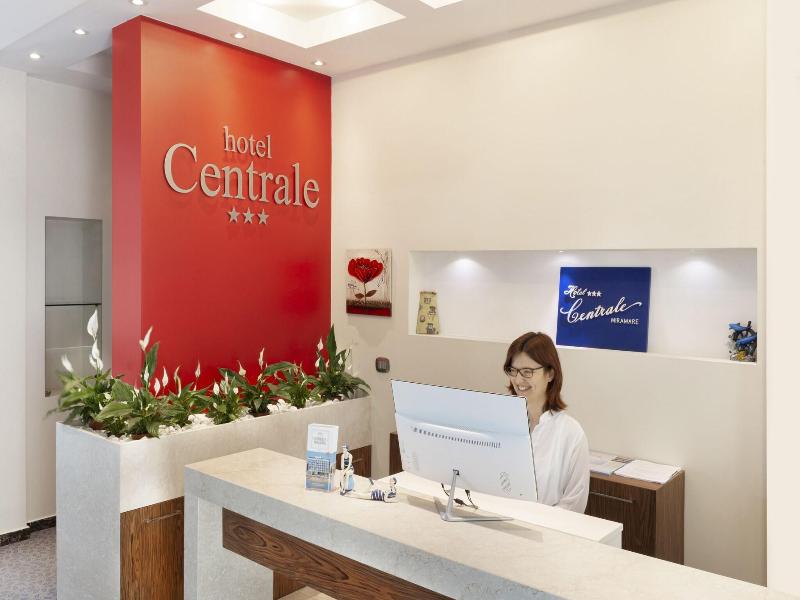 Hotel Centrale Miramare image