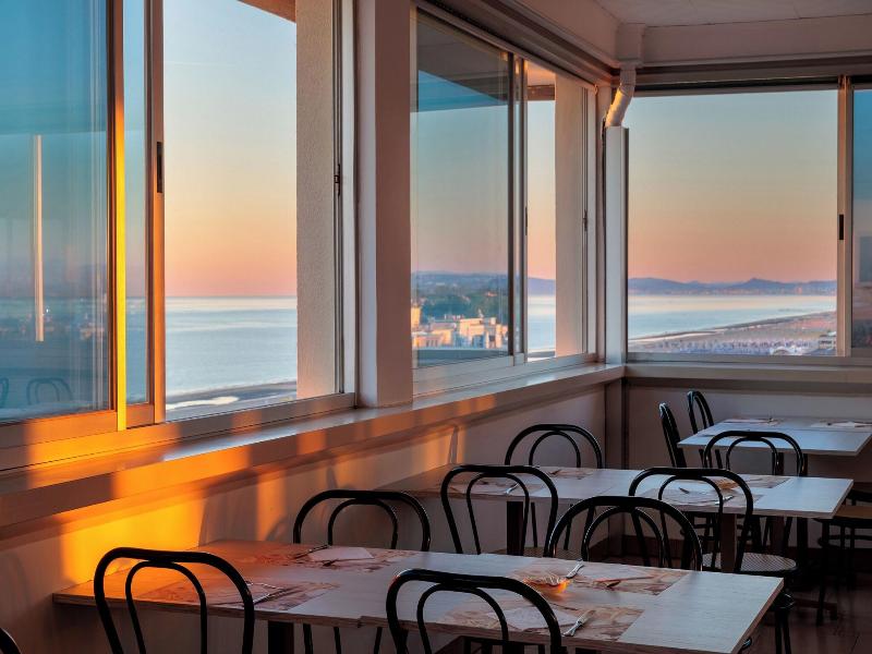Hotel Centrale Miramare image