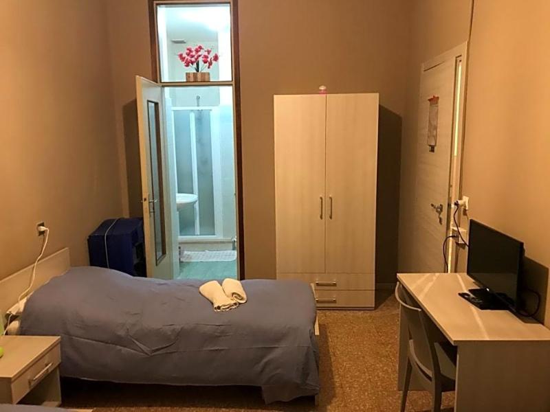 Hotel Centrale image