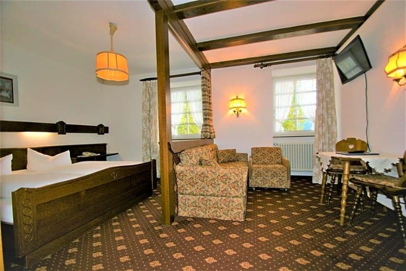 Zur Traube Schwarzwaldhotel Restaurant Am Titisee image
