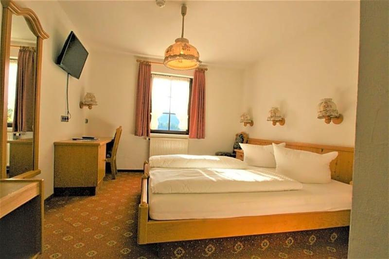 Zur Traube Schwarzwaldhotel Restaurant Am Titisee image