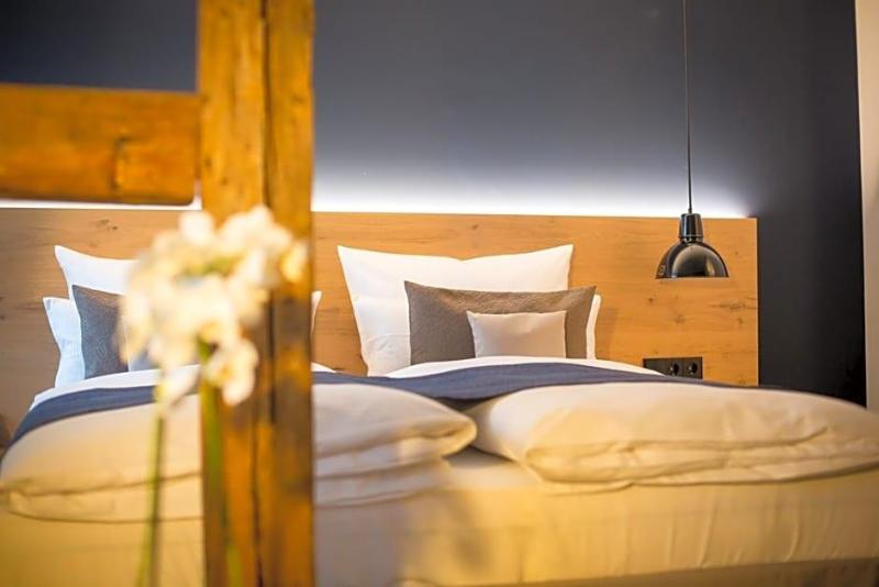 Bischoffs Hotel image
