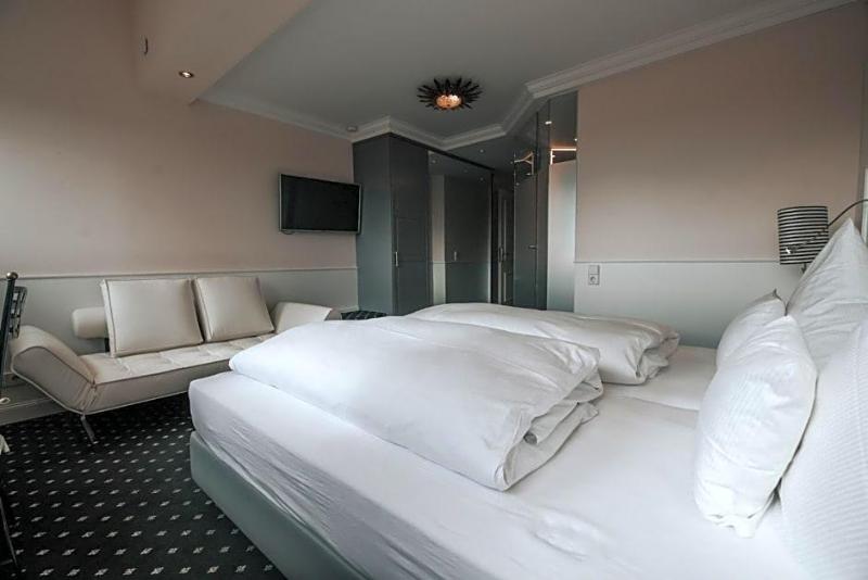 Boutique Hotel Am Rathaus Reblaus image