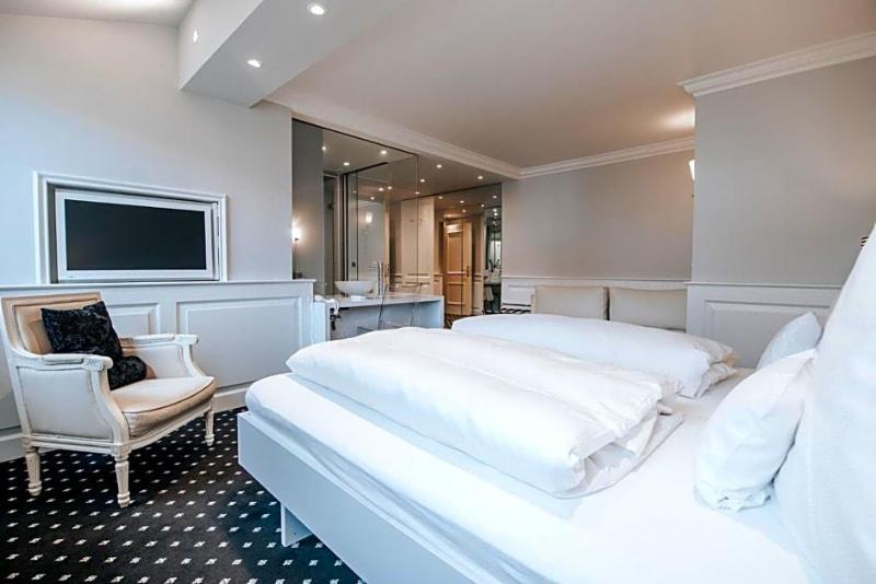 Boutique Hotel Am Rathaus Reblaus image