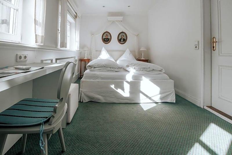 Boutique Hotel Am Rathaus Reblaus image