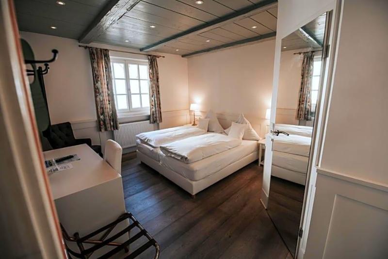 Boutique Hotel Am Rathaus Reblaus image