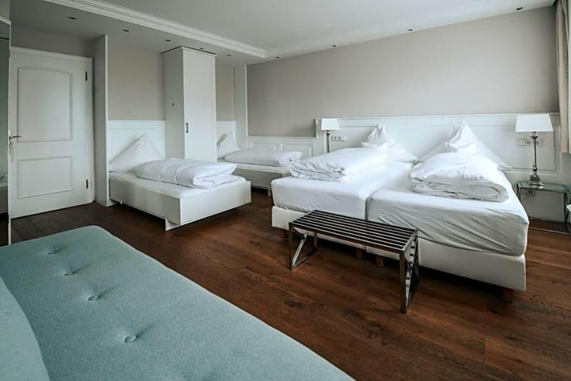 Boutique Hotel Am Rathaus Reblaus image