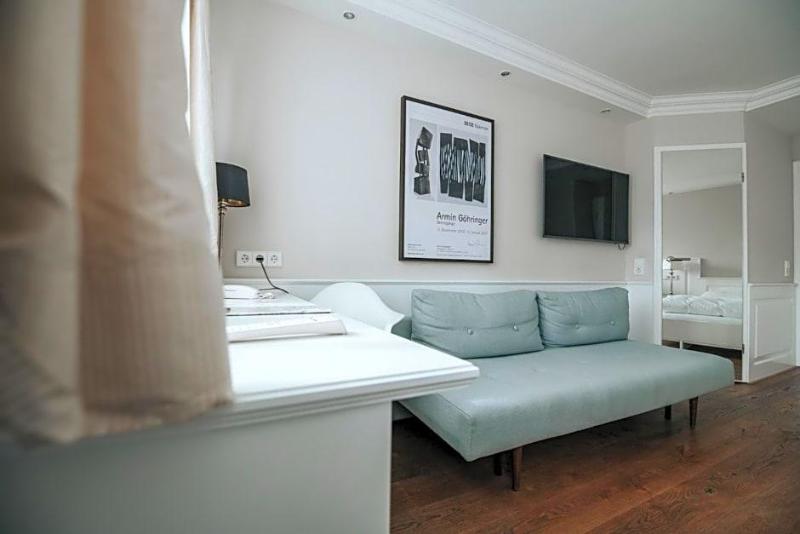 Boutique Hotel Am Rathaus Reblaus image