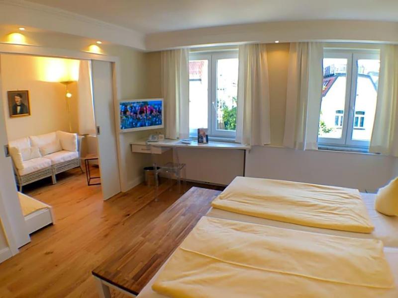 Boutique Hotel Am Rathaus Reblaus image