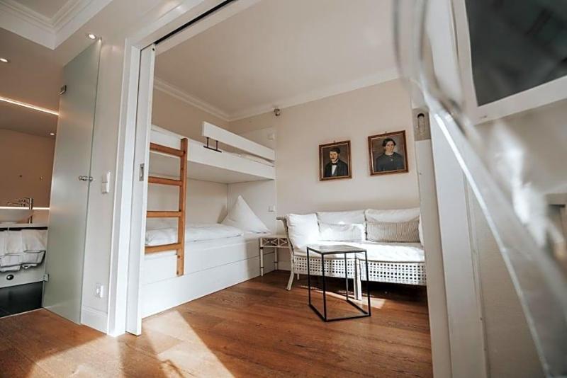 Boutique Hotel Am Rathaus Reblaus image