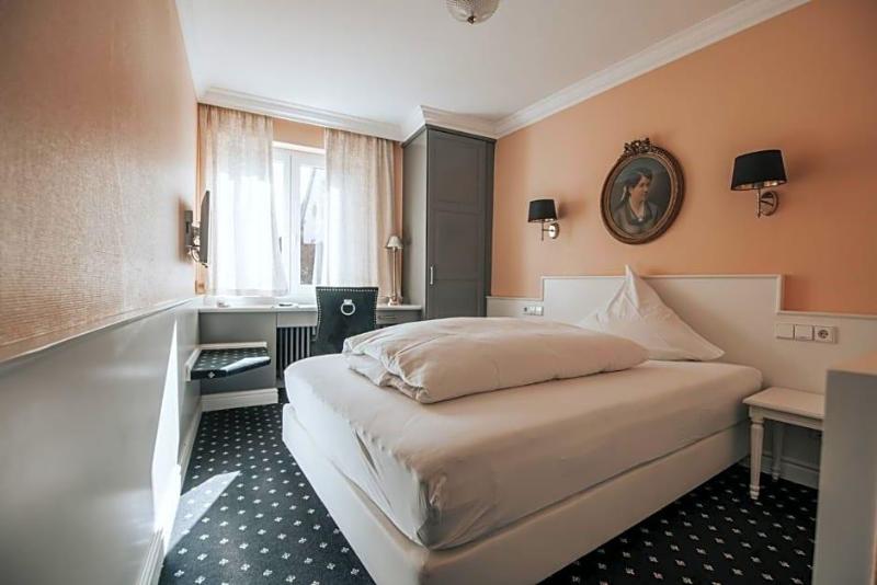 Boutique Hotel Am Rathaus Reblaus image