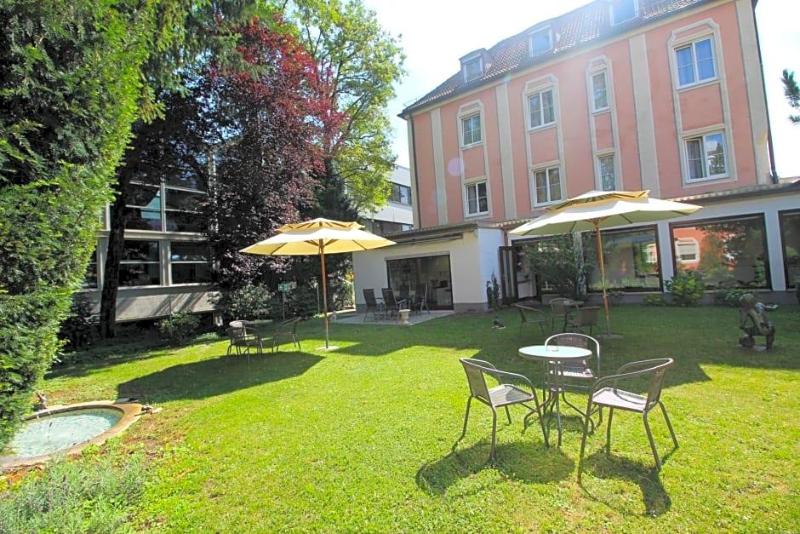 Hotel Leopold image