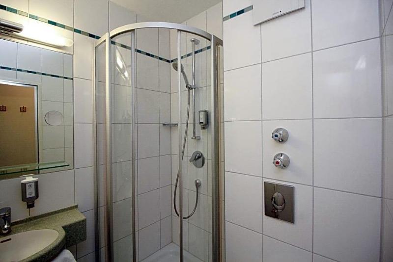 Hotel Leopold image