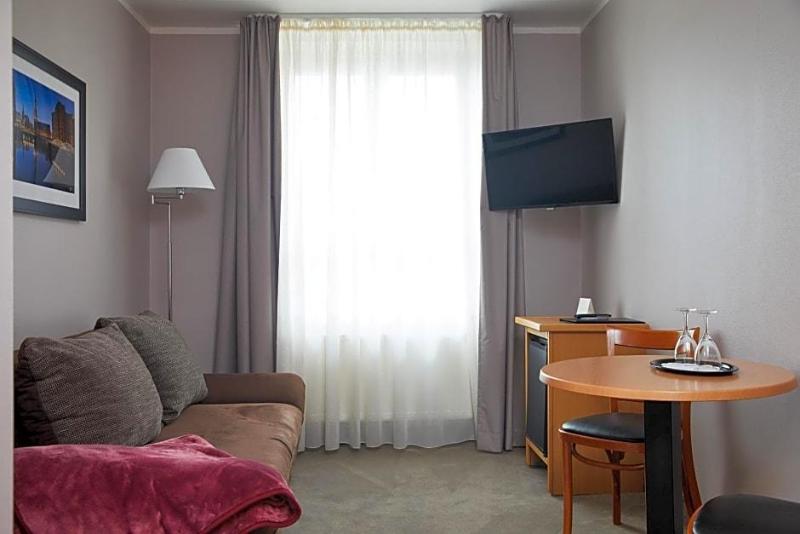 Hotel Hafentor image