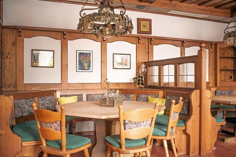 Hotel Restaurant Moosmv Hle image