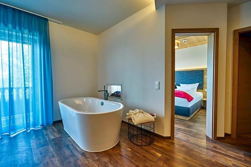 Wellnesshotel Zum Koch image