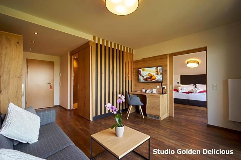 Wellnesshotel Zum Koch image