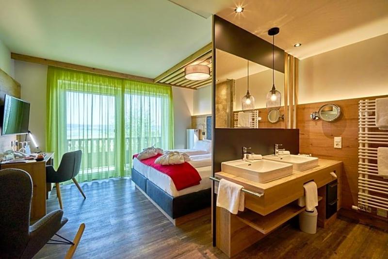 Wellnesshotel Zum Koch image