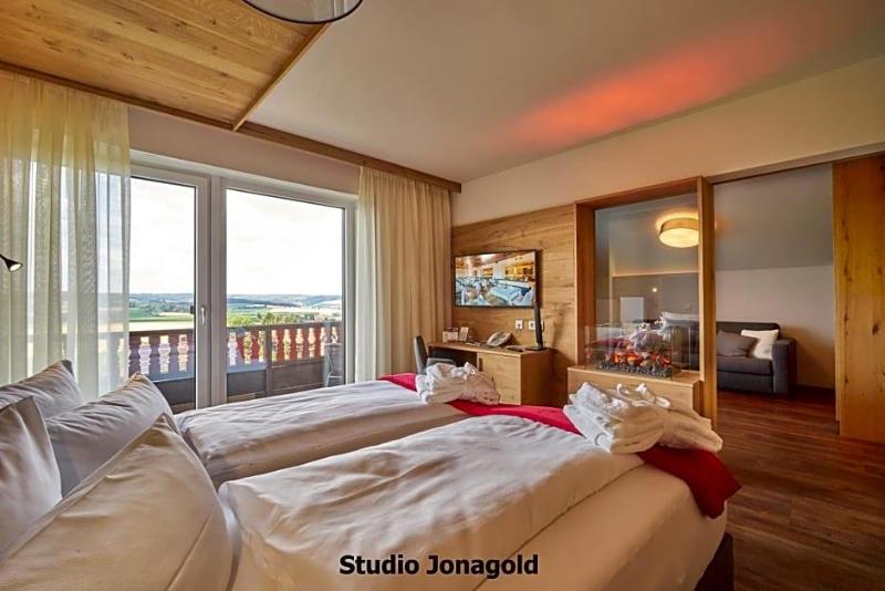 Wellnesshotel Zum Koch image