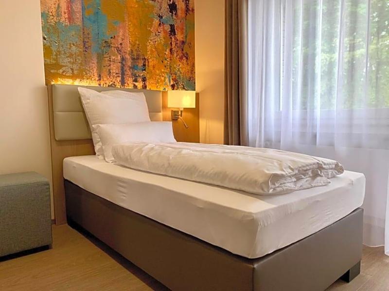 Thermalhotel Kemper image