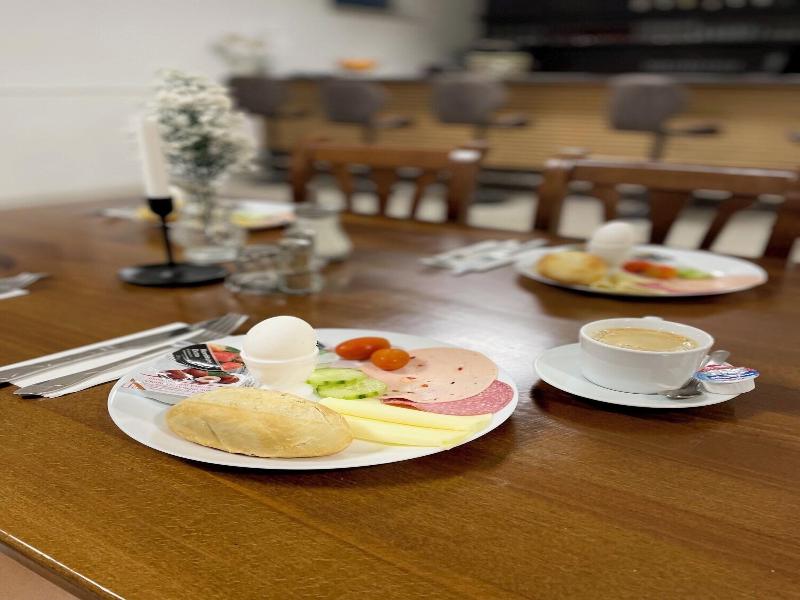 Gastpark Hotel image