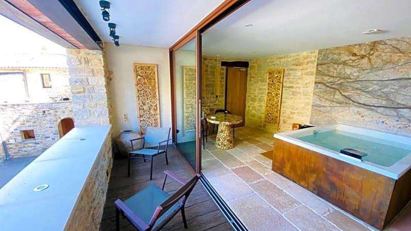 La Maison Du Passage Chambres Spa Et Restaurant image