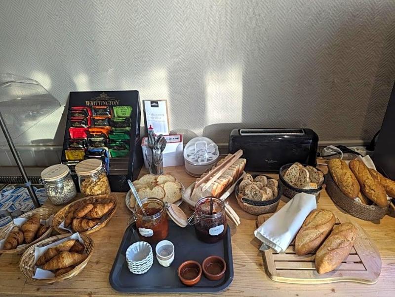 Hv Tel Restaurant Le Clos Charmant image