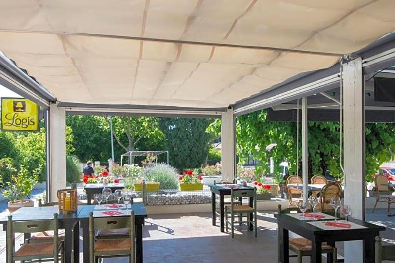 Hv Tel Restaurant Le Clos Charmant image