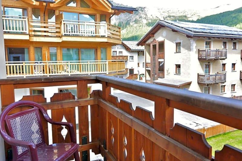 Hotel Garnv¨ Al Plan image