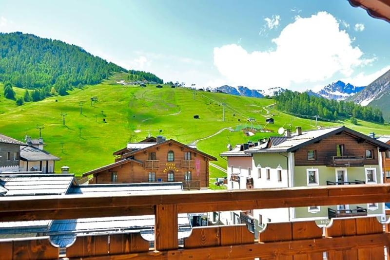 Hotel Garnv¨ Al Plan image