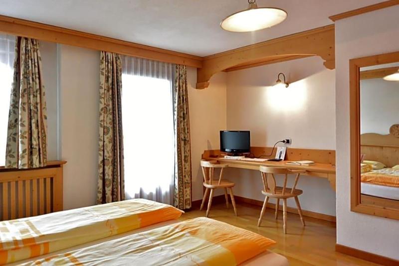 Hotel Garnv¨ Al Plan image