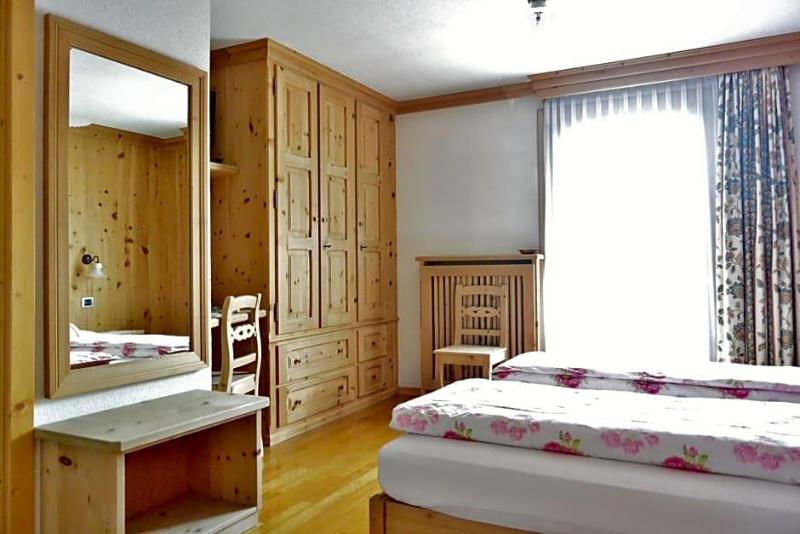 Hotel Garnv¨ Al Plan image