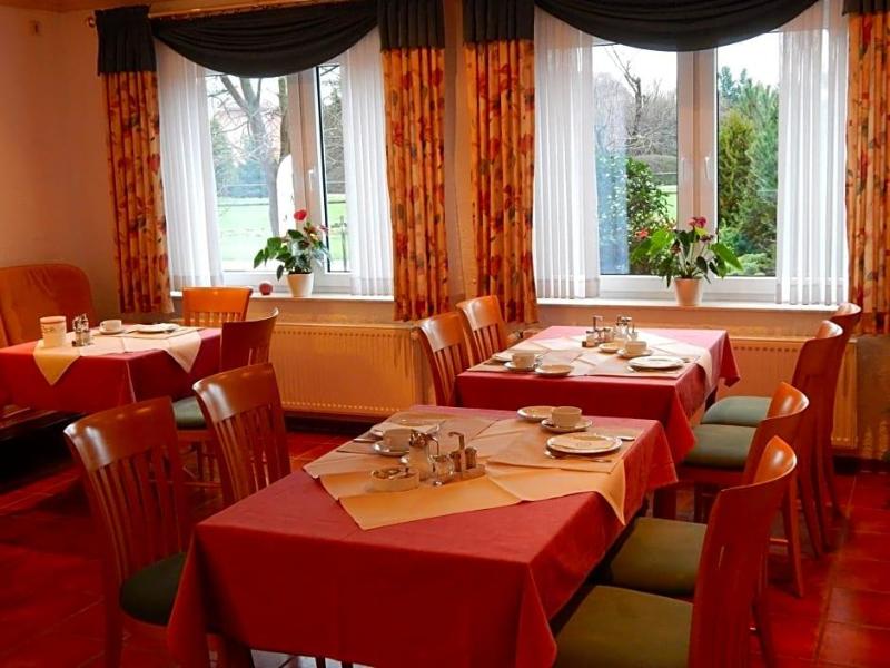 Hotel Garni Haaster Krug Otte image