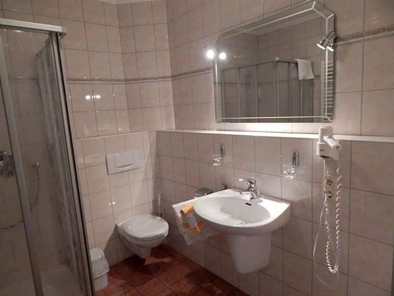 Hotel Garni Haaster Krug Otte image