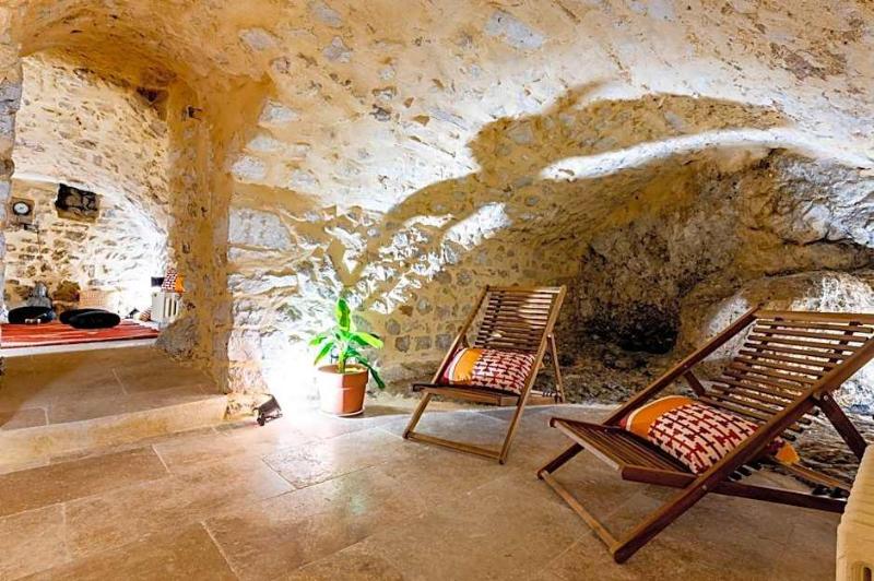 Le Nesk Ventoux Hotel image