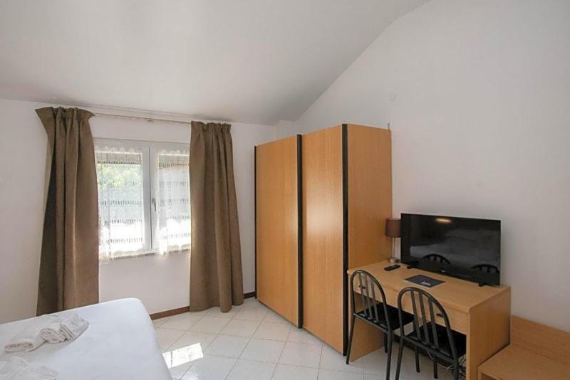 Hotel Villa Elia image