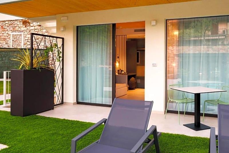 Relais Limonaia - Suites & Garden Spa image