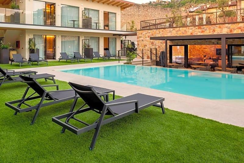 Relais Limonaia - Suites & Garden Spa image