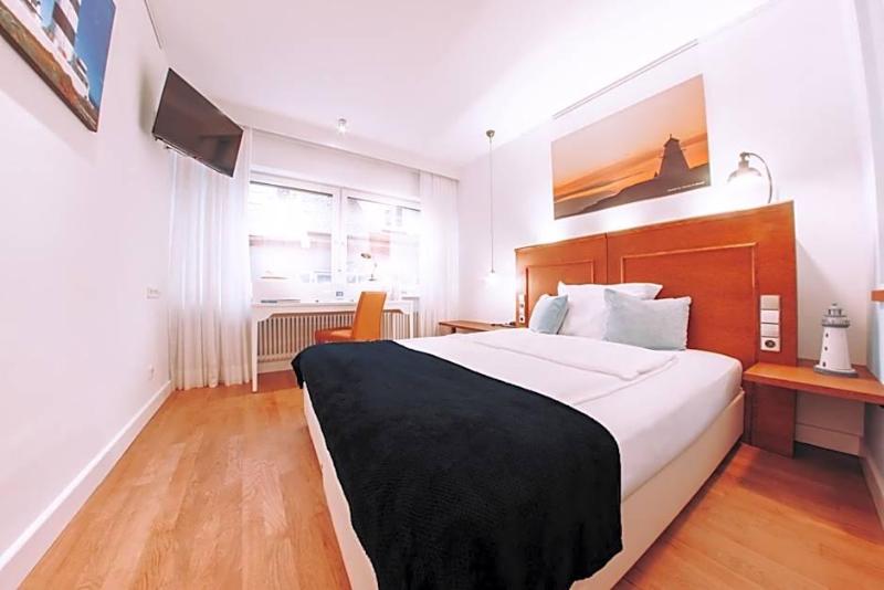 Hotel Zum Ochsen image