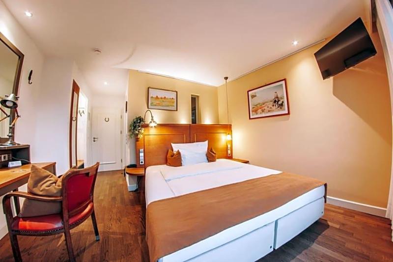 Hotel Zum Ochsen image