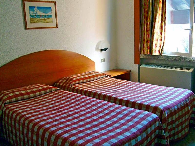 Golf Hotel image