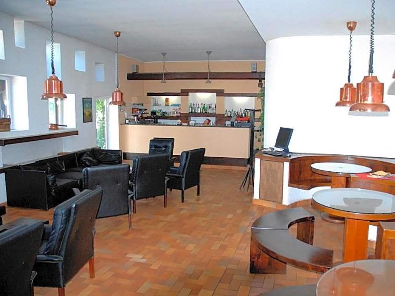 Golf Hotel image
