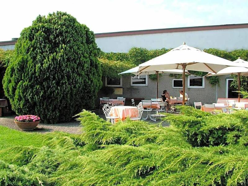 Golf Hotel image