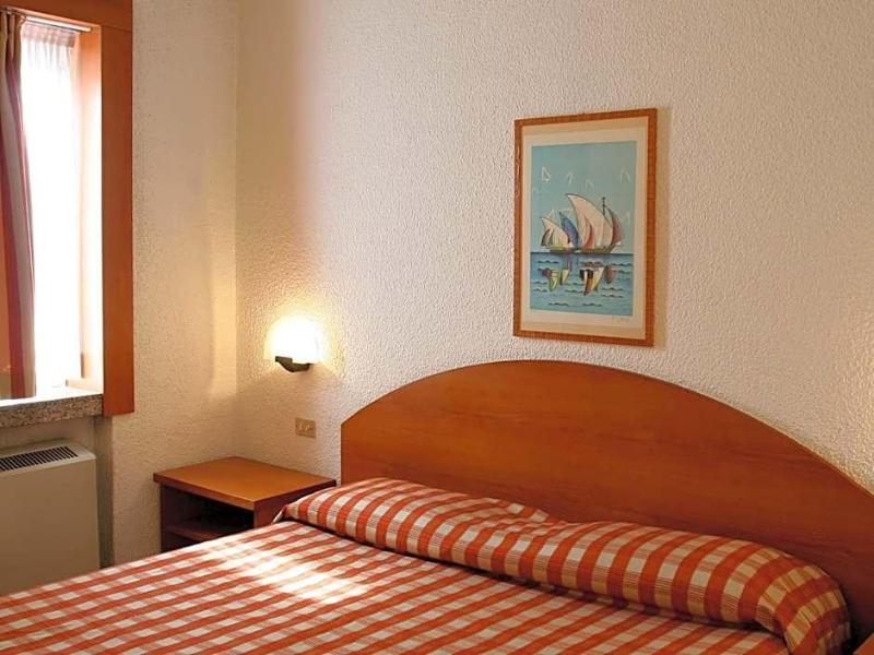 Golf Hotel image