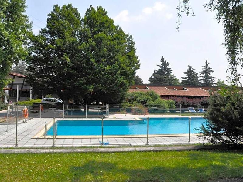 Golf Hotel image