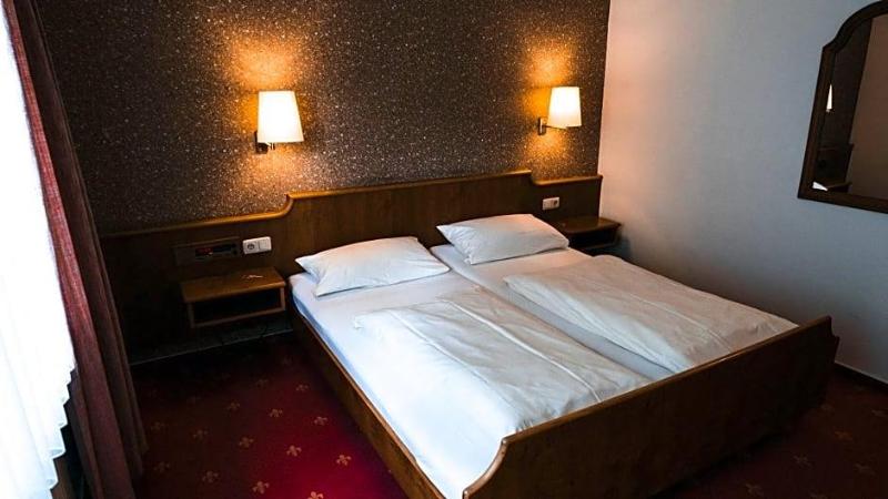Hotel Bv Chner Garni image