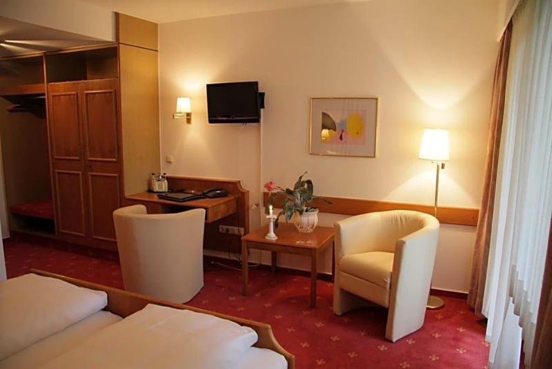 Hotel Bv Chner Garni image