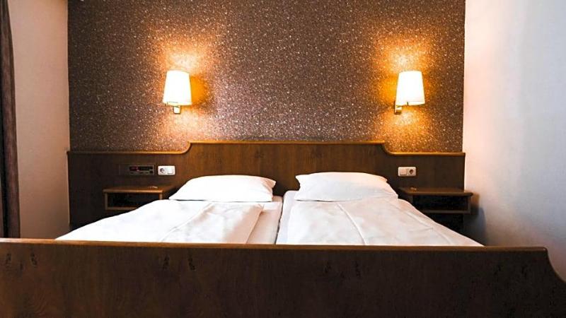 Hotel Bv Chner Garni image