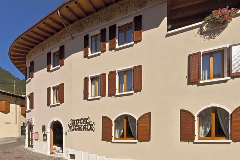 Garnv Hotel Tignale Gtsgroup image