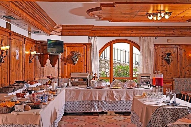 Garnv Hotel Tignale Gtsgroup image